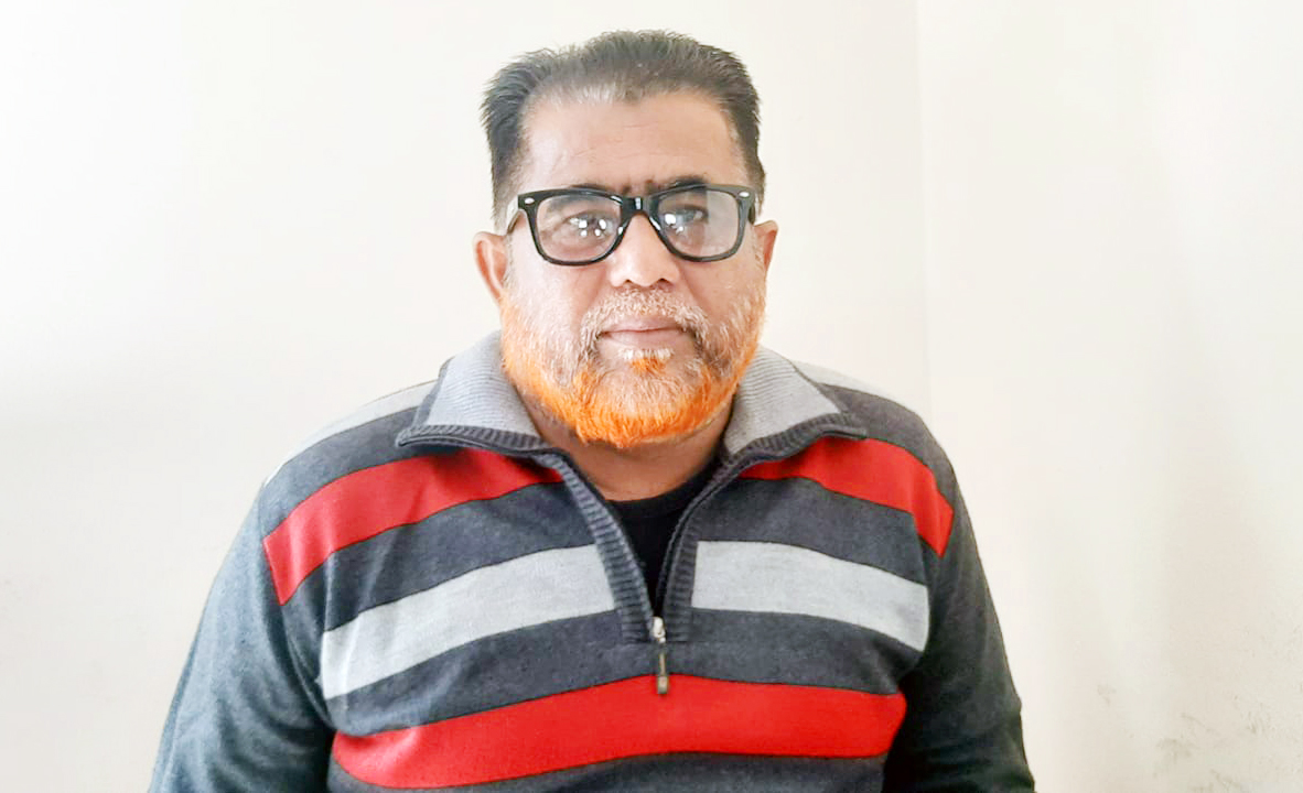 লালমোহনে সমিতির নামে কোটি কোটি টাকা আত্মসাৎ করলেন আ’লীগ নেতা