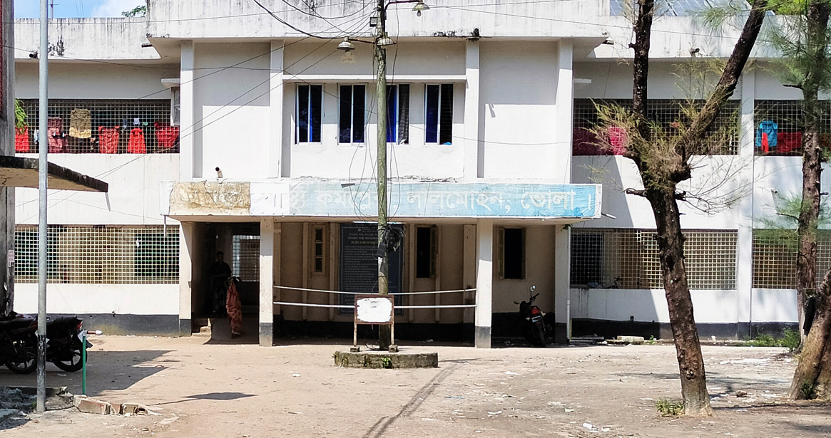 লালমোহনে পানিতে ডুবে শিশুর মৃত্যু