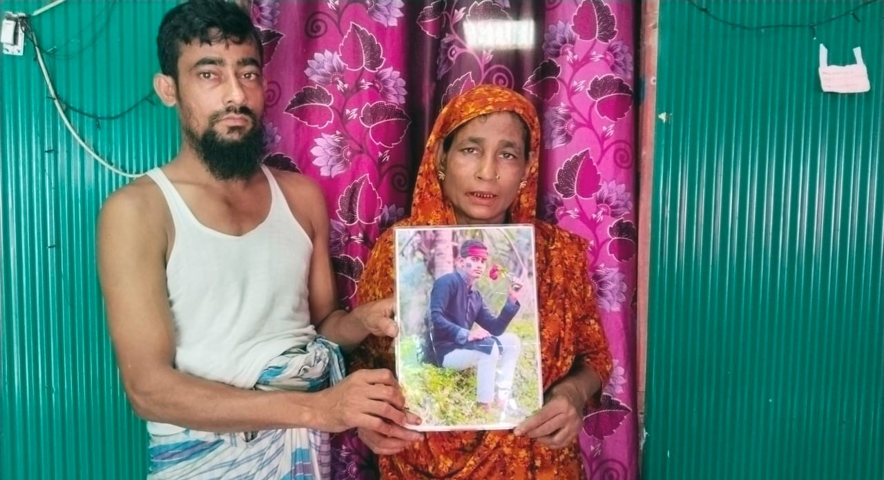 জুলাই আগস্ট শহিদ সাকিব’র পরিবারের উপর হামলার অভিযোগ