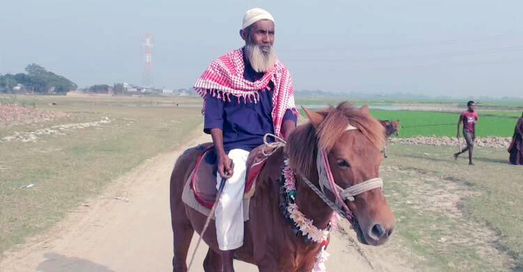 নিঃস্বার্থভাবে কবর খোঁড়া মনু মিয়া শেষ ঠিকানায়