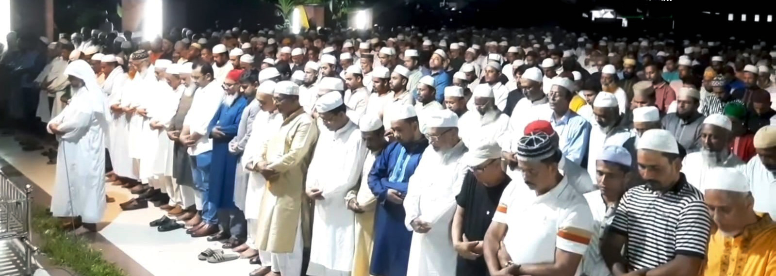 চির নিদ্রায় শায়িত মোস্তফা মিয়াজি