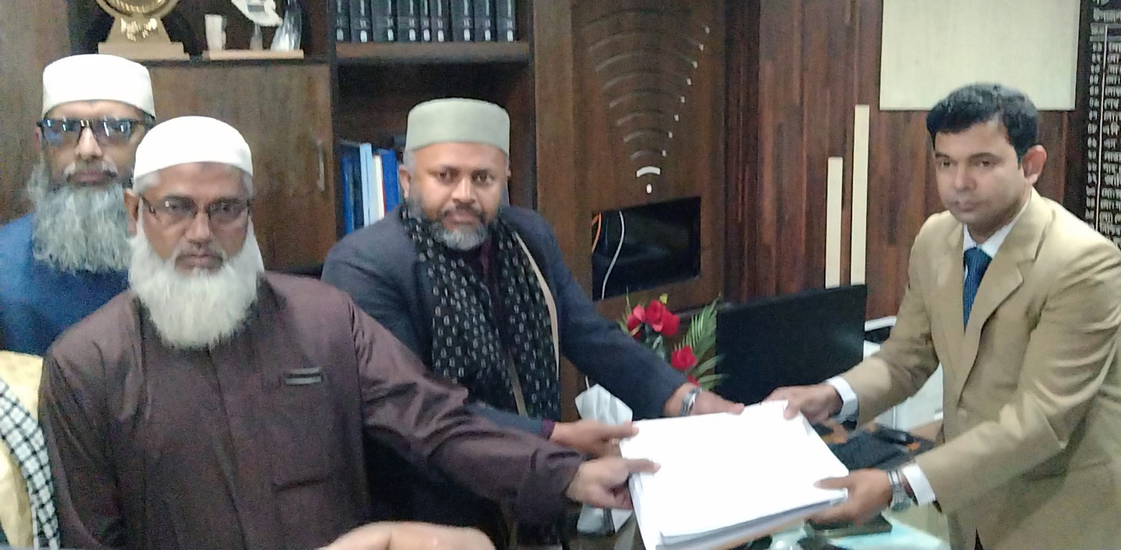 ভোলা-৩ আসনের লালমোহনে ৬ প্রার্থীর মনোনয়নপত্র জমা