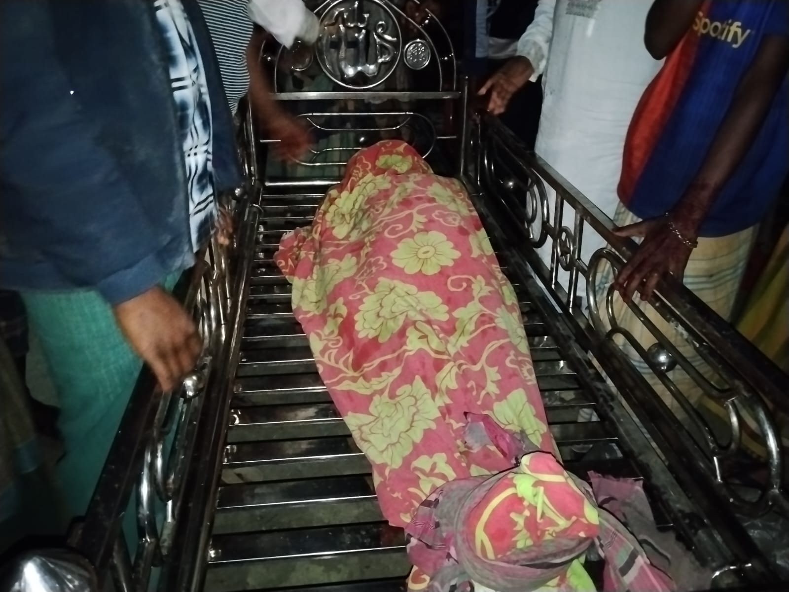 আকস্মিক ঝড়ে মেঘনায় ট্রলারডুবি, জেলে বেচু মাঝির মৃত্যু