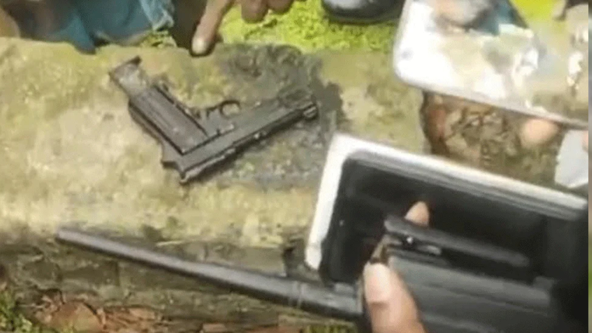 ভোলায় পুকুর থেকে গুলিসহ পিস্তল উদ্ধার