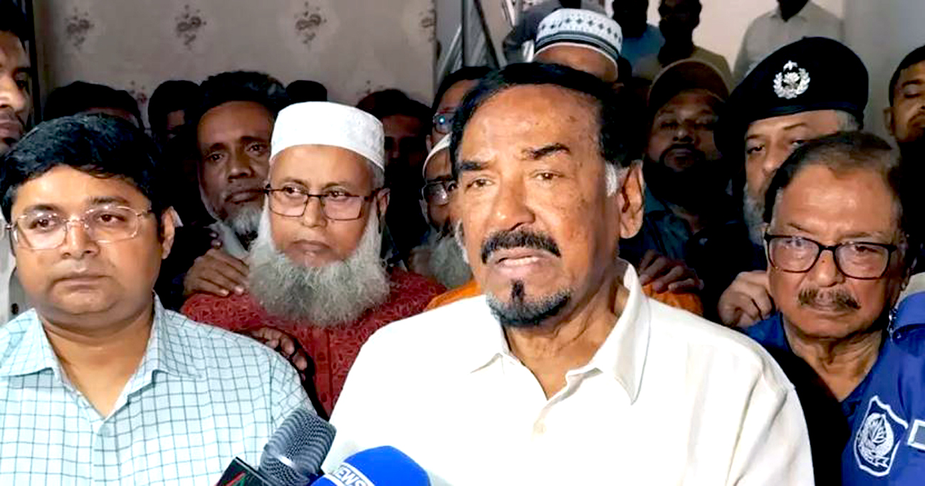 বাংলাদেশের মানুষ রাজপথে নেমে গণতন্ত্রকে প্রতিষ্ঠিত করেছে