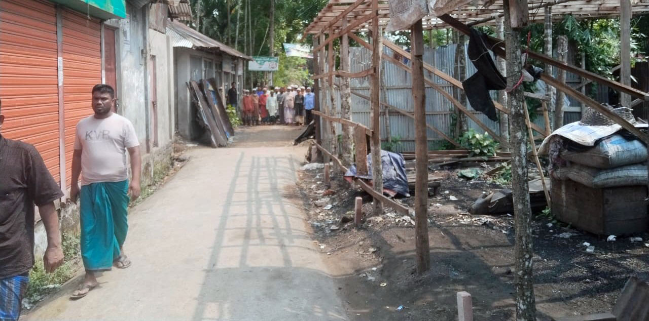 লালমোহনে দখলীয় জায়গা গোপনে চান্দিনা ভিটির নামে ডিসিআর প্রদানের অভিযোগ