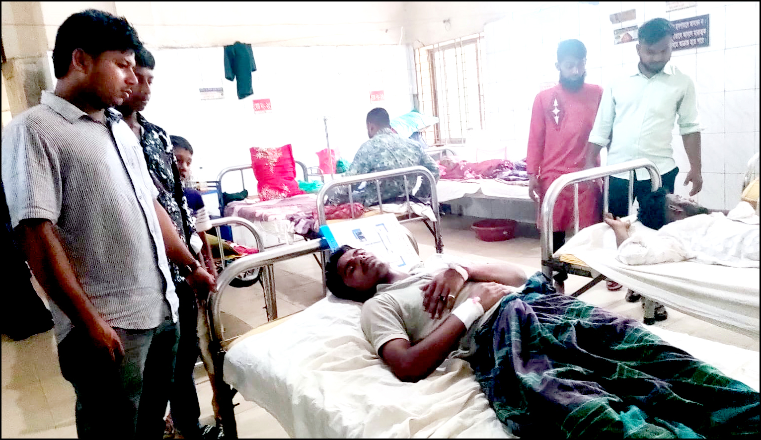 জমিজমা বিরোধে প্রতিপক্ষের হামলায় ভোলায় নারীসহ আহত-৪