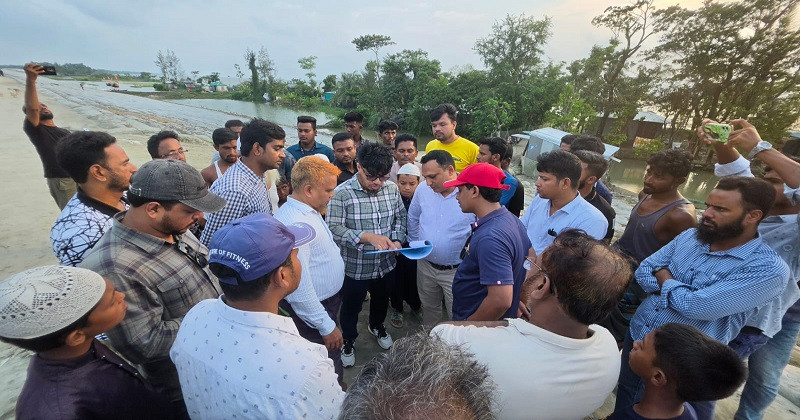 মনপুরায় বেড়িবাঁধের ওপর পাকা রাস্তা নির্মাণের দাবি: এমপি নয়নের হস্তক্ষেপে উন্নয়ন টিমের পরিদর্শন