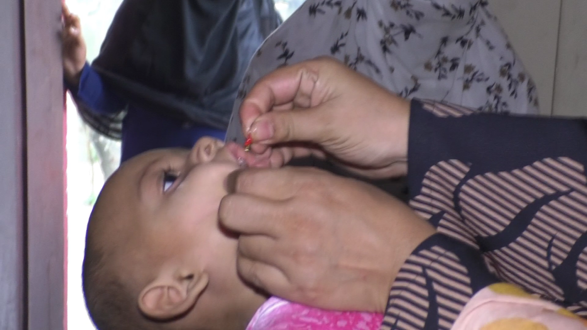 ভোলার দুর্গম চরেও পৌঁছেছে ভিটামিন ‘এ’ ক্যাম্পেইনে লাল ও নিল ক্যাপসুল