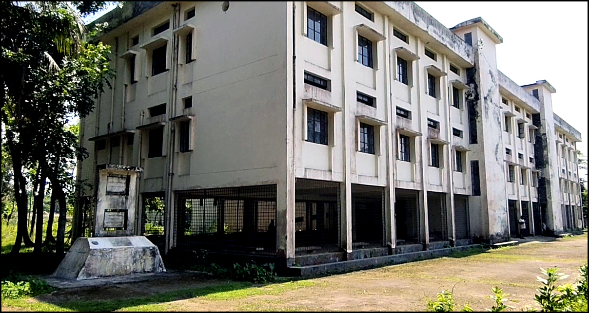দীর্ঘ ২৬ বছরেও পূর্ণাঙ্গভাবে চালু হয়নি দক্ষিণ আইচার ২০ শয্যা হাসপাতাল