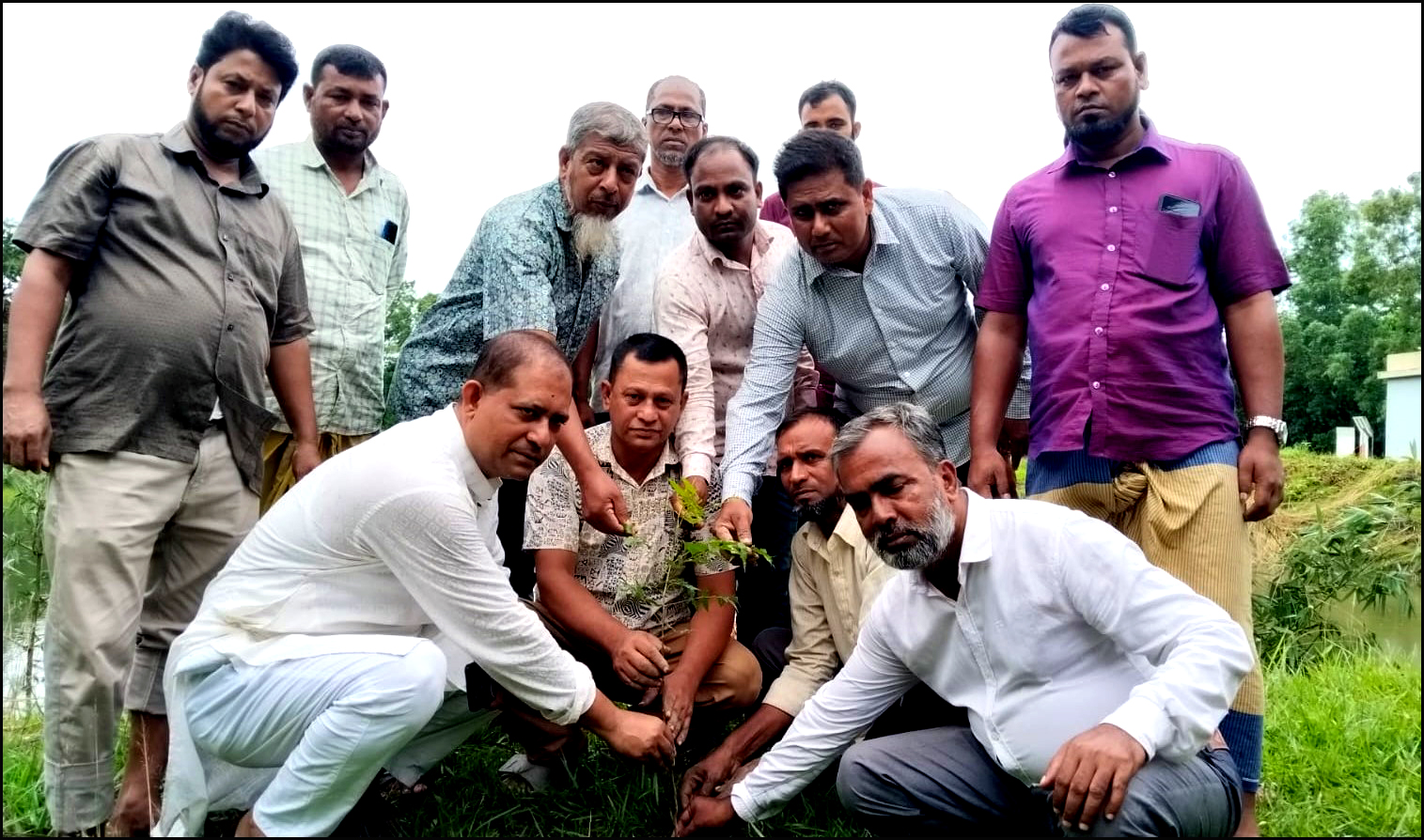 লালমোহন বদরপুর কলেজে বৃক্ষরোপণ কর্মসূচির উদ্বোধন