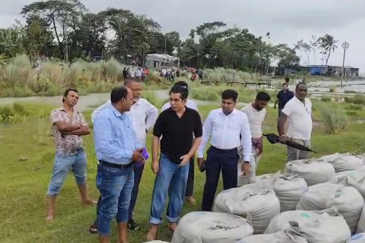ভোলায় নদীভাঙন এলাকা পরিদর্শনে এমপি পার্থ, স্থায়ী সমাধানের আশ্বাস