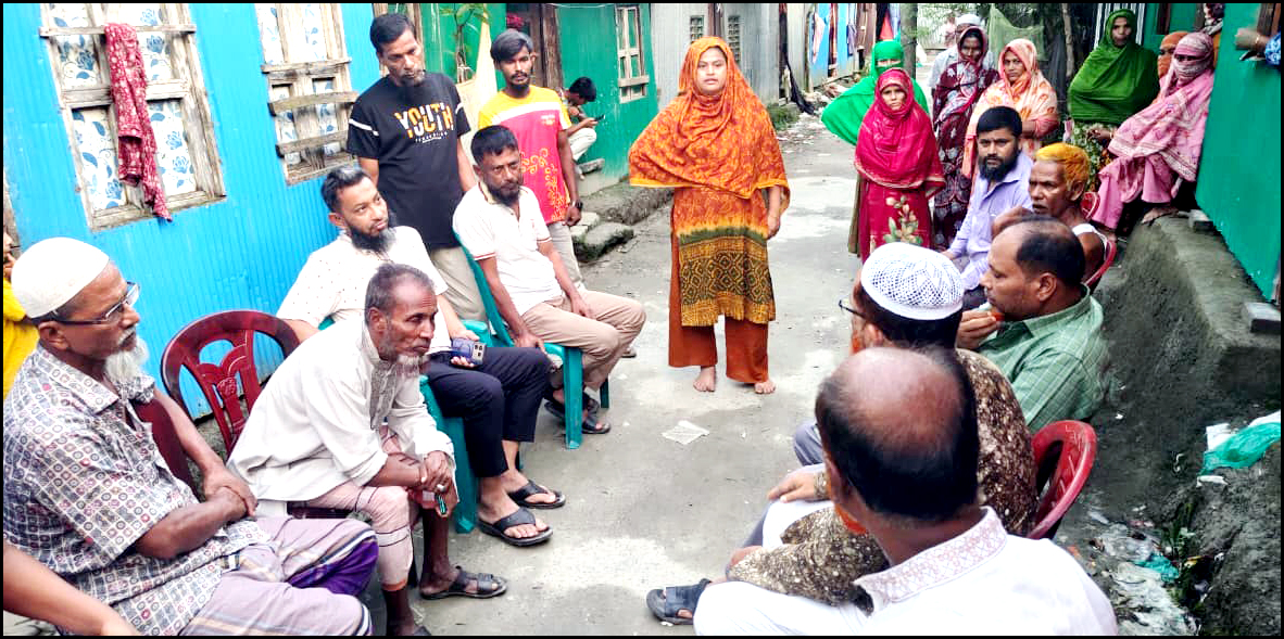 লালমোহন পৌরসভায় আদর্শ গ্রামের উন্নয়ন নিয়ে আলোচনা সভা