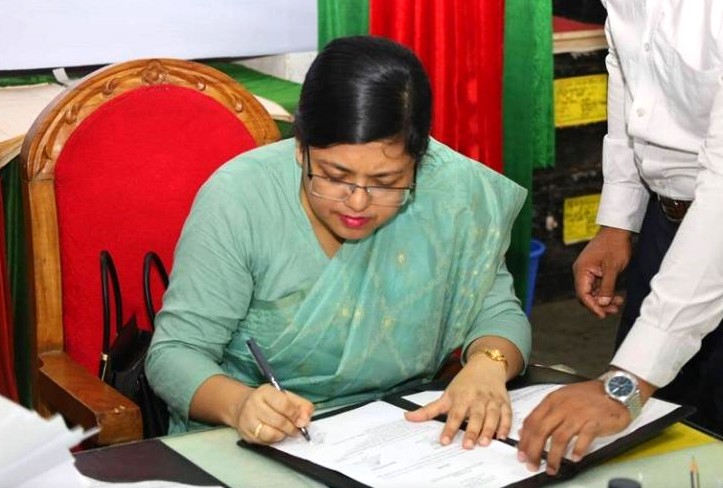 ভোলার রাজাপুরের কৃতিসন্তান রোজী আকতার কুমিল্লার নতুন জেলা প্রশাসক