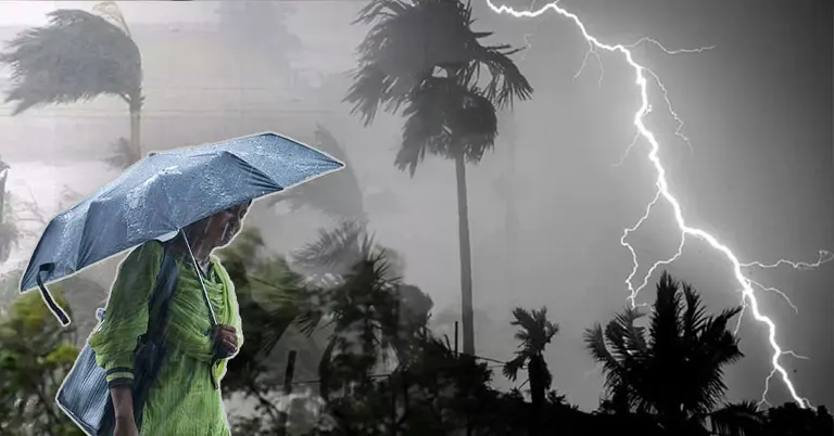 সারা দেশে ভারি বৃষ্টির সতর্কতা, ২০ জেলায় ঝড়ের শঙ্কা