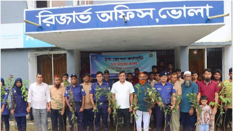 ভোলা জেলা পুলিশের উদ্যোগে জেলাব্যাপী বৃক্ষরোপণ কর্মসূচি ২০২৬