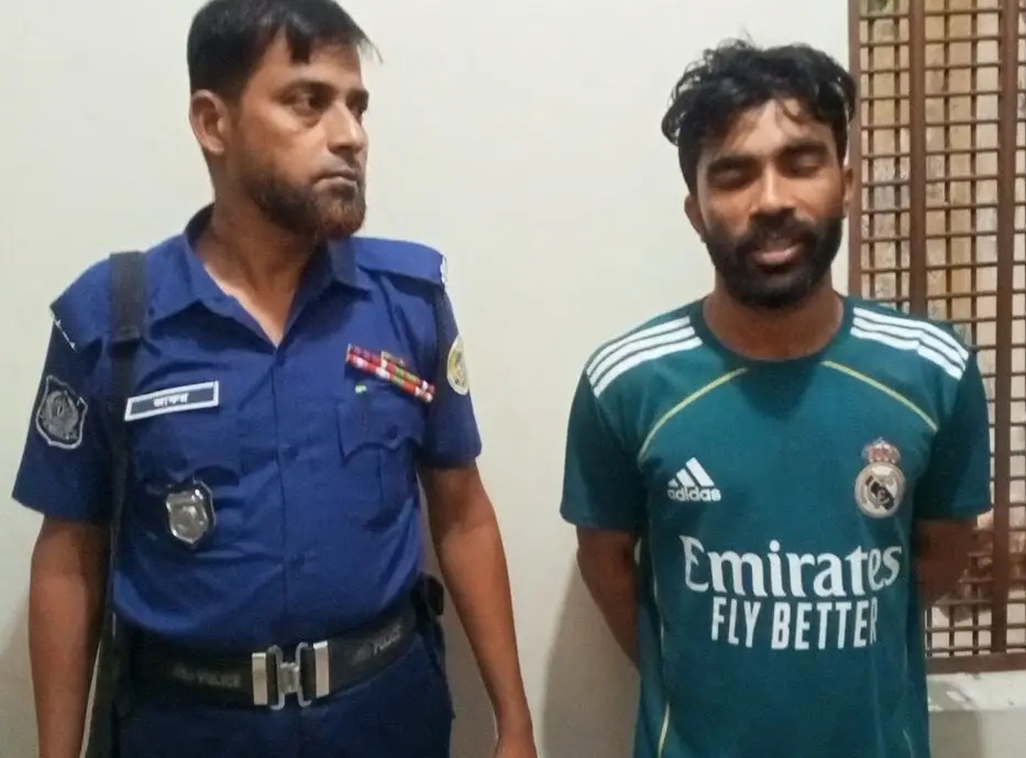 শশীভুষন থানা পুলিশের বিশেষ অভিযানে চোর চক্রের মূল হোতা ইয়াবা সম্রাট রুবেল সহ দুই মাদককারবারি গ্রেফতার