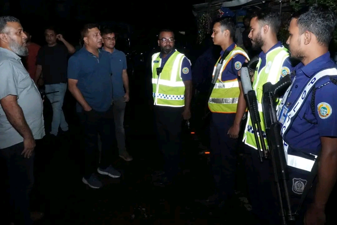 ভোলায় রাতেও পুলিশের তৎপরতা, জোরদার করা হয়েছে নাইট পেট্রোল
