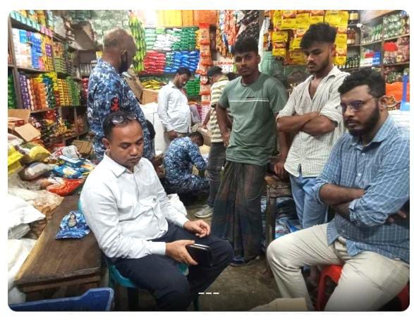 ভোলার বোরহানউদ্দিনের কোস্টগার্ডের সহযোগিতায় মোবাইল কোর্ট, ব্যবসায়ীকে জরিমানা