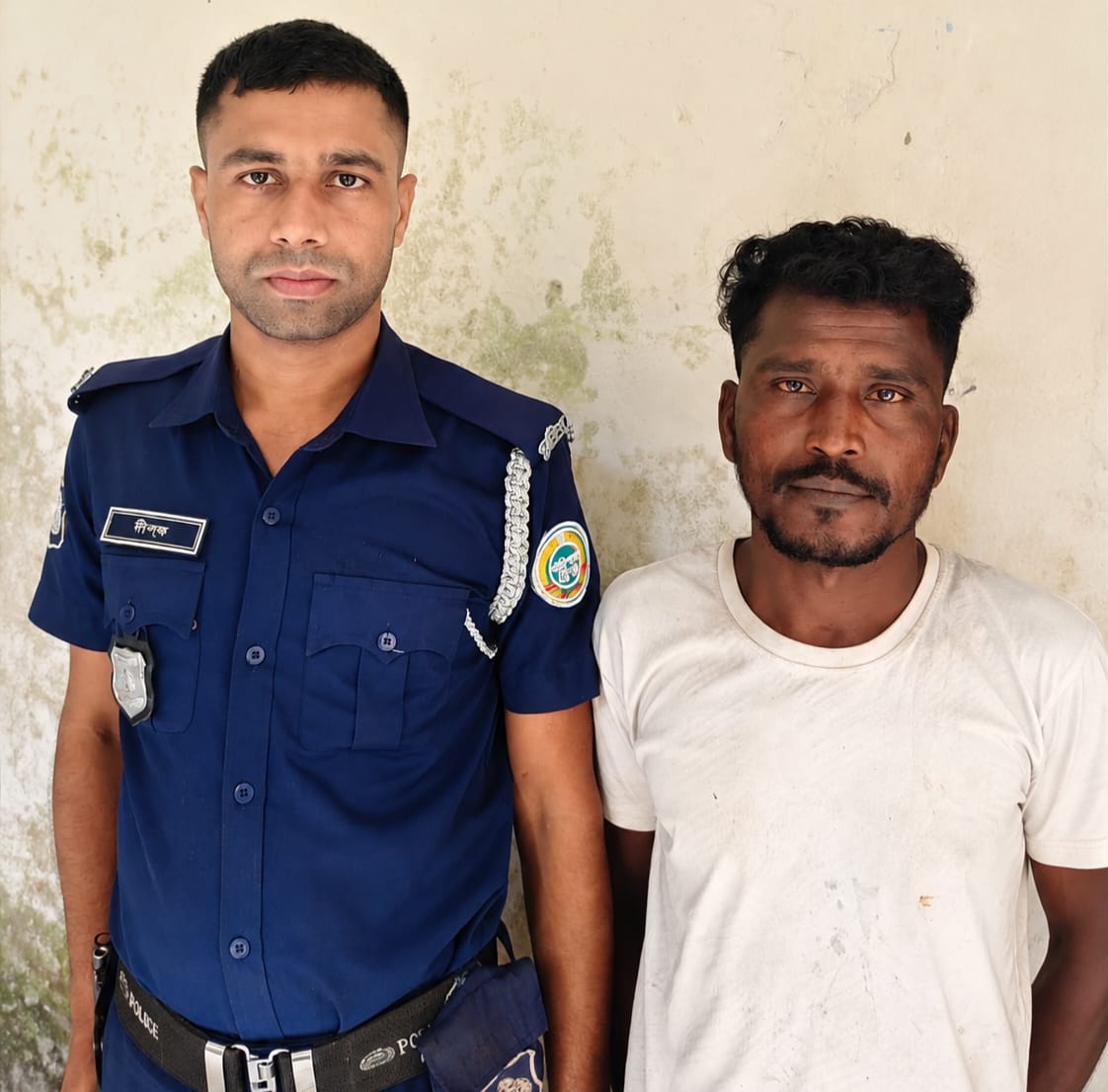 মনপুরায় গাঁজাসহ যুবক গ্রেপ্তার আদালতের মাধ্যমে জেলহাজতে প্রেরণ