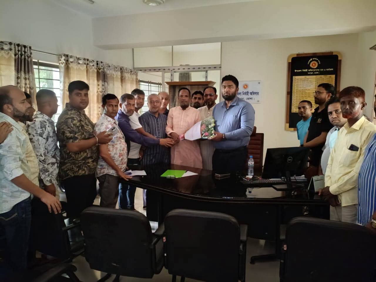 মনপুরায় নতুন ইউএনও’র যোগদান, যুবদল নেতৃবৃন্দের সৌজন্য সাক্ষাৎ