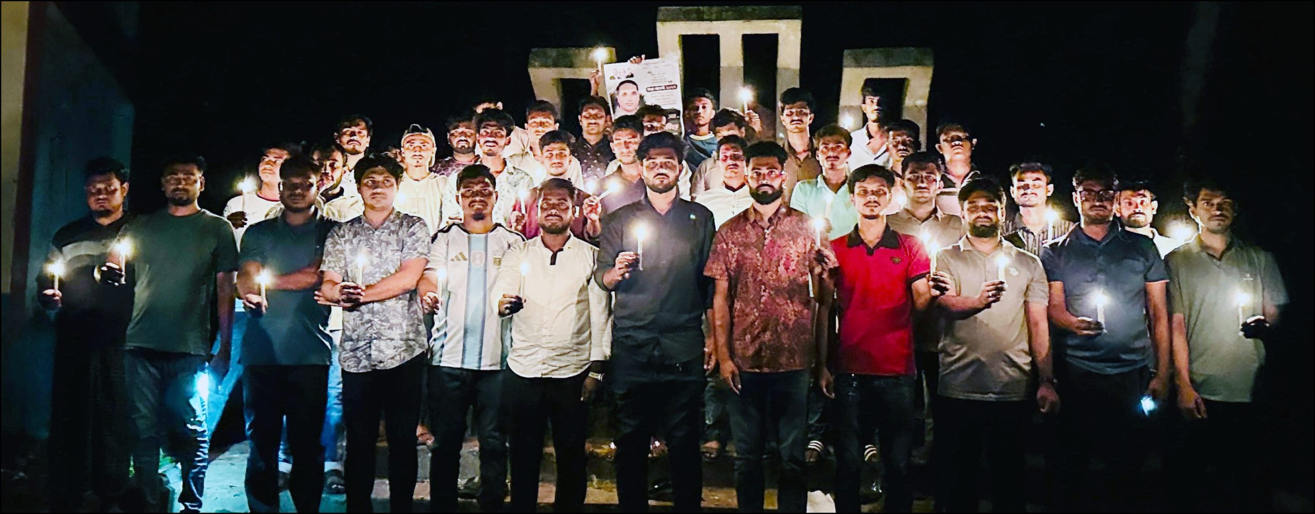 শহীদ নূরে আলমকে স্মরণ করলো লালমোহনের ছাত্রদল