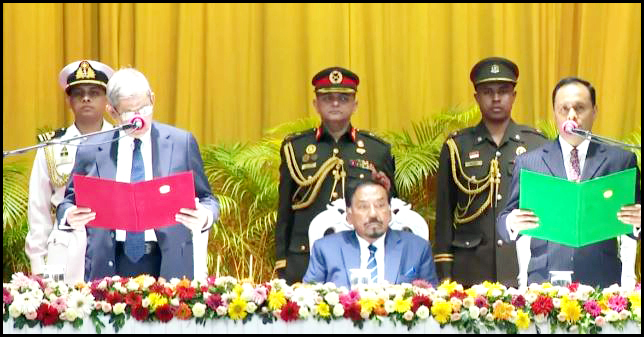 রাষ্ট্রপতি হিসেবে শপথ নিলেন মির্জা ফখরুল