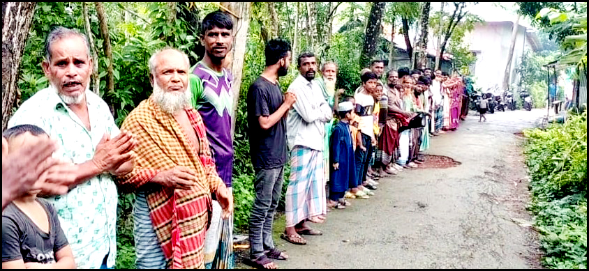 ভোলায় মিথ্যা অপবাদের বিচার দাবিতে মানববন্ধন ও বিক্ষোভ
