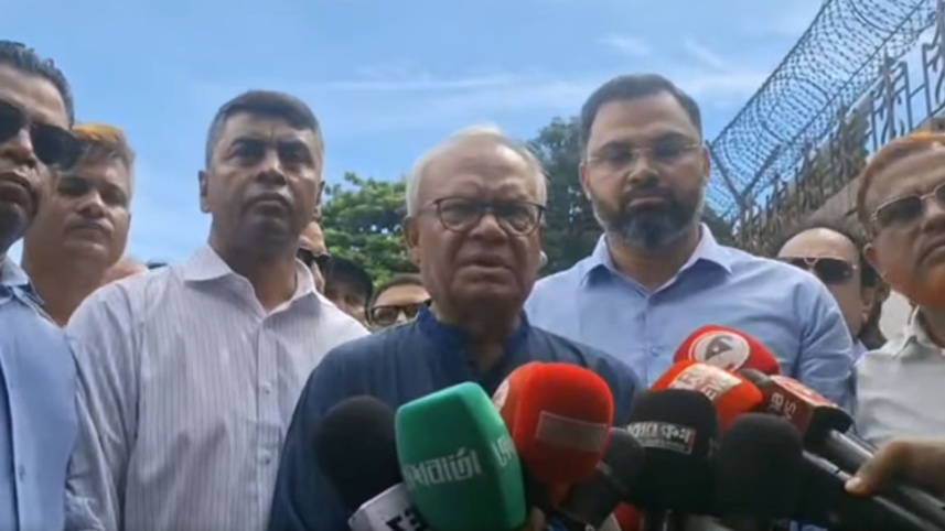 ফ্যাসিস্টকে খুশি করতে একাত্তরকে মুছে ফেলার চেষ্টা চলছে: রিজভী
