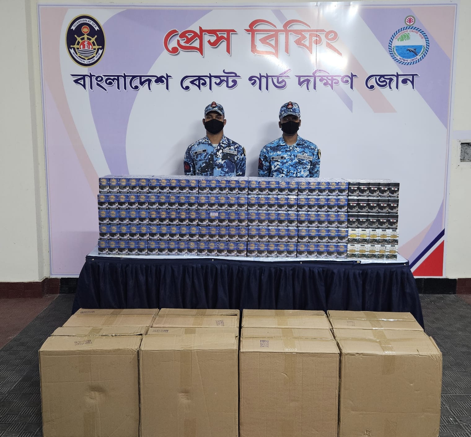 বোরহানউদ্দিনে ১ লাখ ৩০ হাজার শলাকা অবৈধ সিগারেট জব্দ