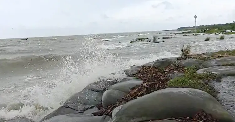 মেঘনার ভাঙনে হুমকির মুখে ভোলা শহর