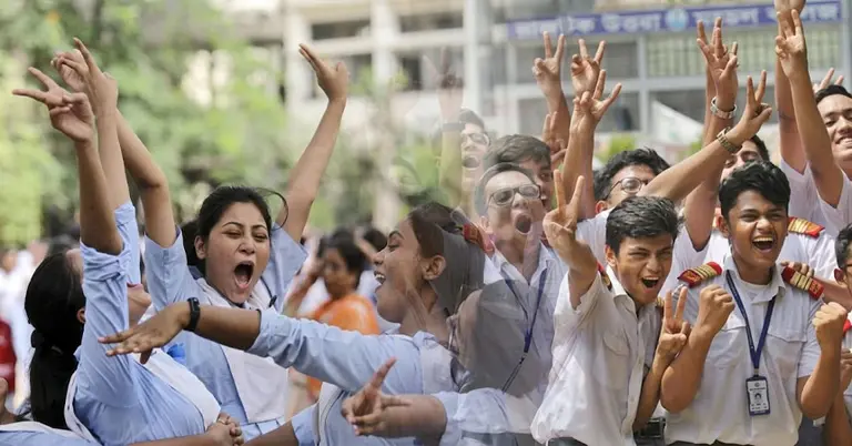 এসএসসি পরীক্ষার ফল প্রকাশ: বরিশাল শিক্ষা বোর্ডে পাসের হার ৬০ দশমিক ৩৫ শতাংশ!